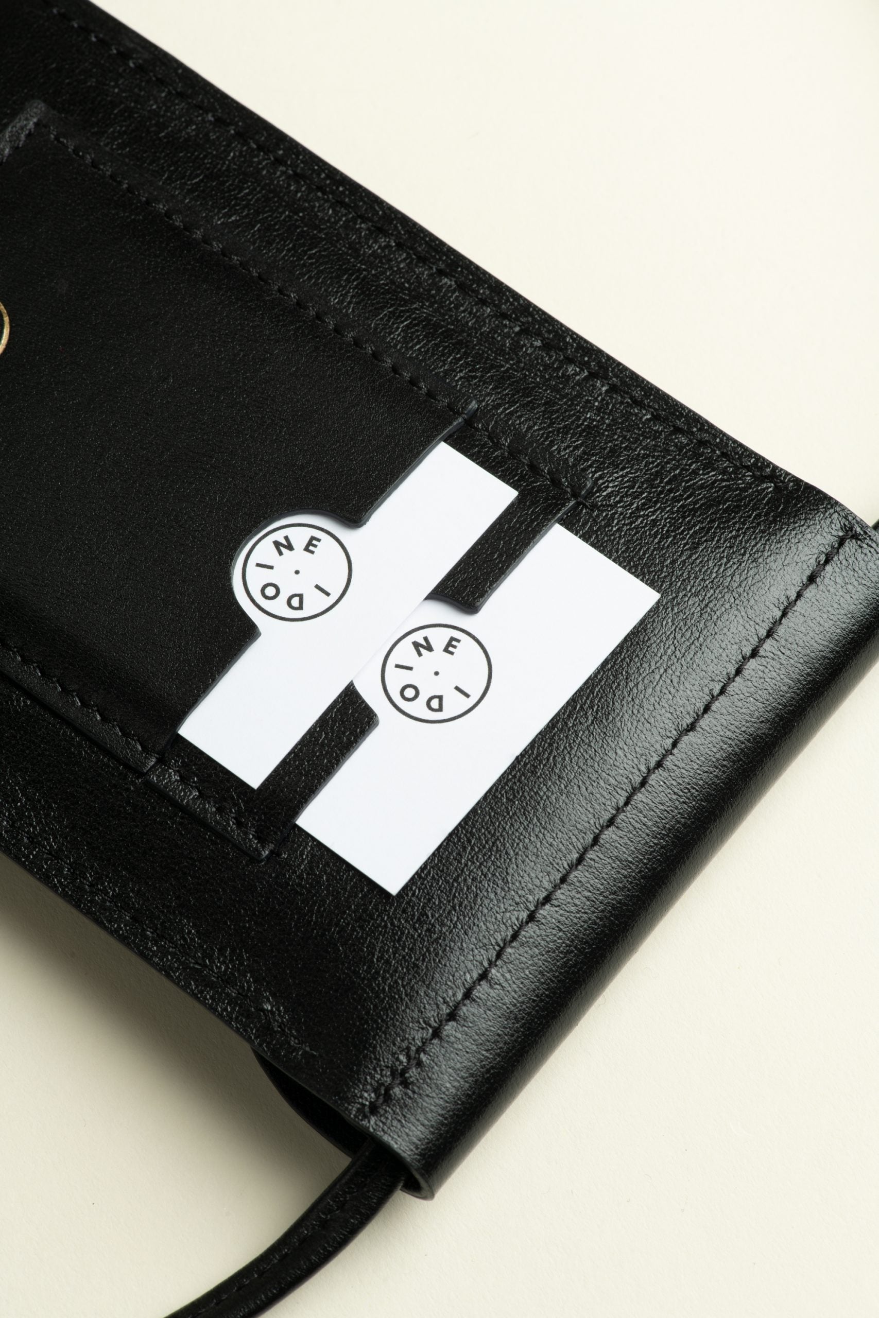 Idoine Arabica pochette smartphone cuir agneau sans initiales