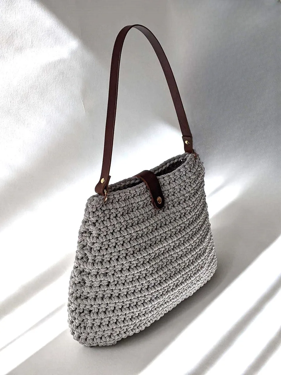 Georgetta Lucie cabas crochet gris clair cuir