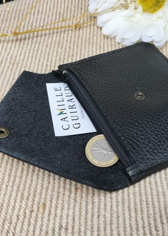 Camille Guiraud Porte-monnaie enveloppe noir cuir véritable