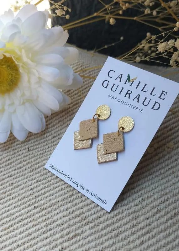 Camille Guiraud rondes boucles d'oreilles nude doré cuir léger