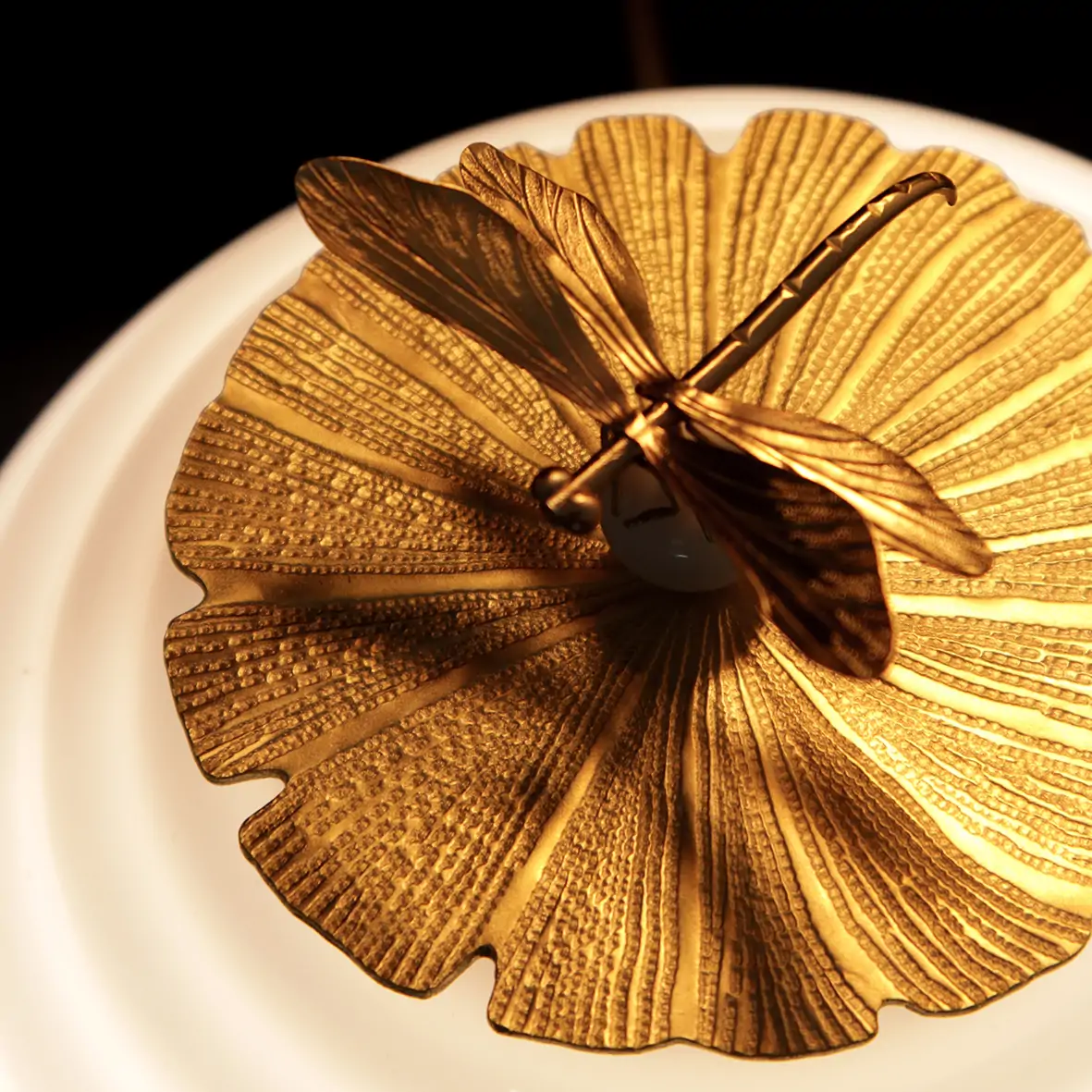 KIM JUDE Microcosmos lampe artisanale upcyclée