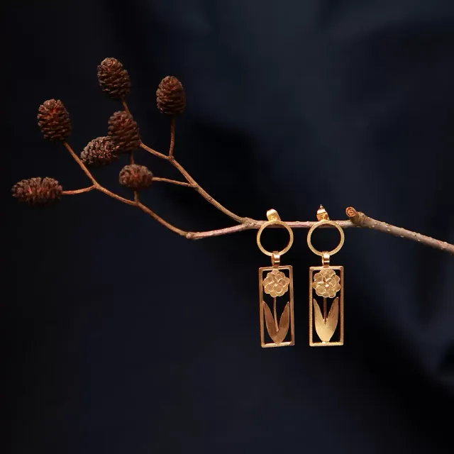 KIM JUDE Tiphanie boucles d'oreilles fait main légères