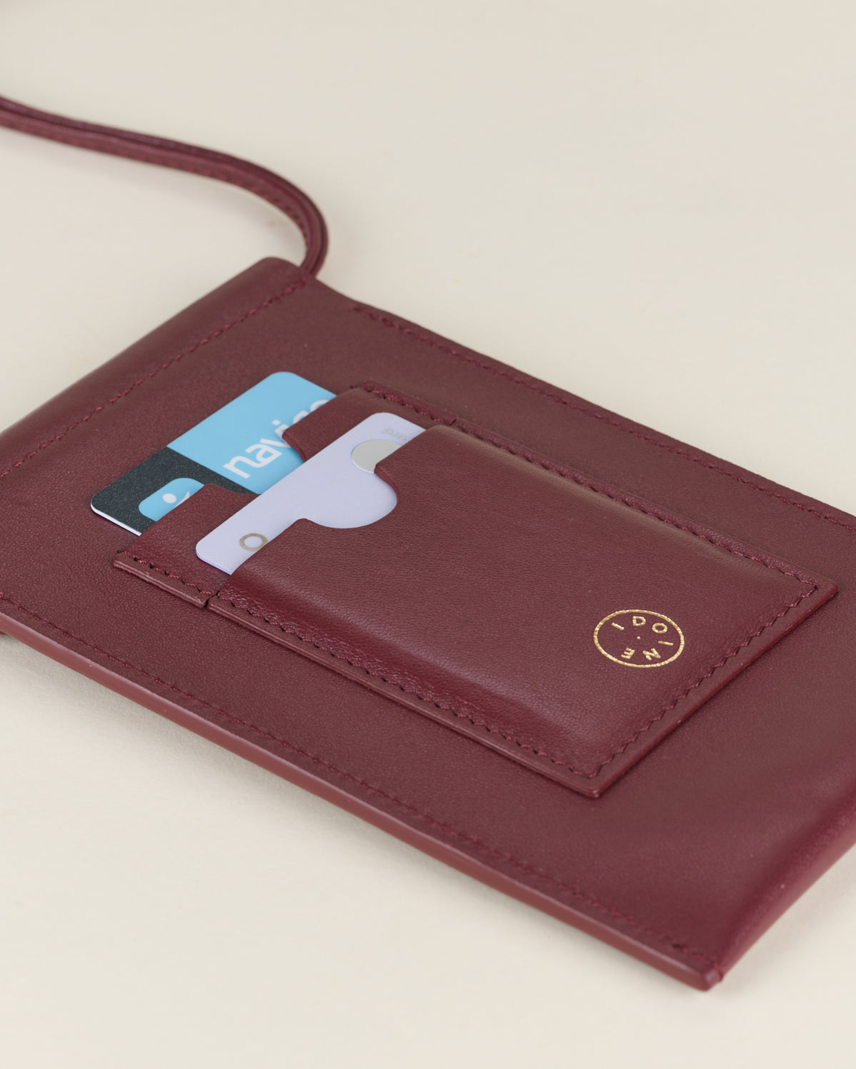 Idoine Pochettes Lie de vin pochette smartphone cuir agneau sans initiales