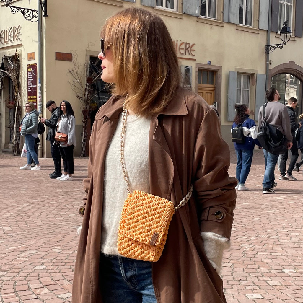 Georgetta Béryl pochette téléphone jaune abricot bandoulière