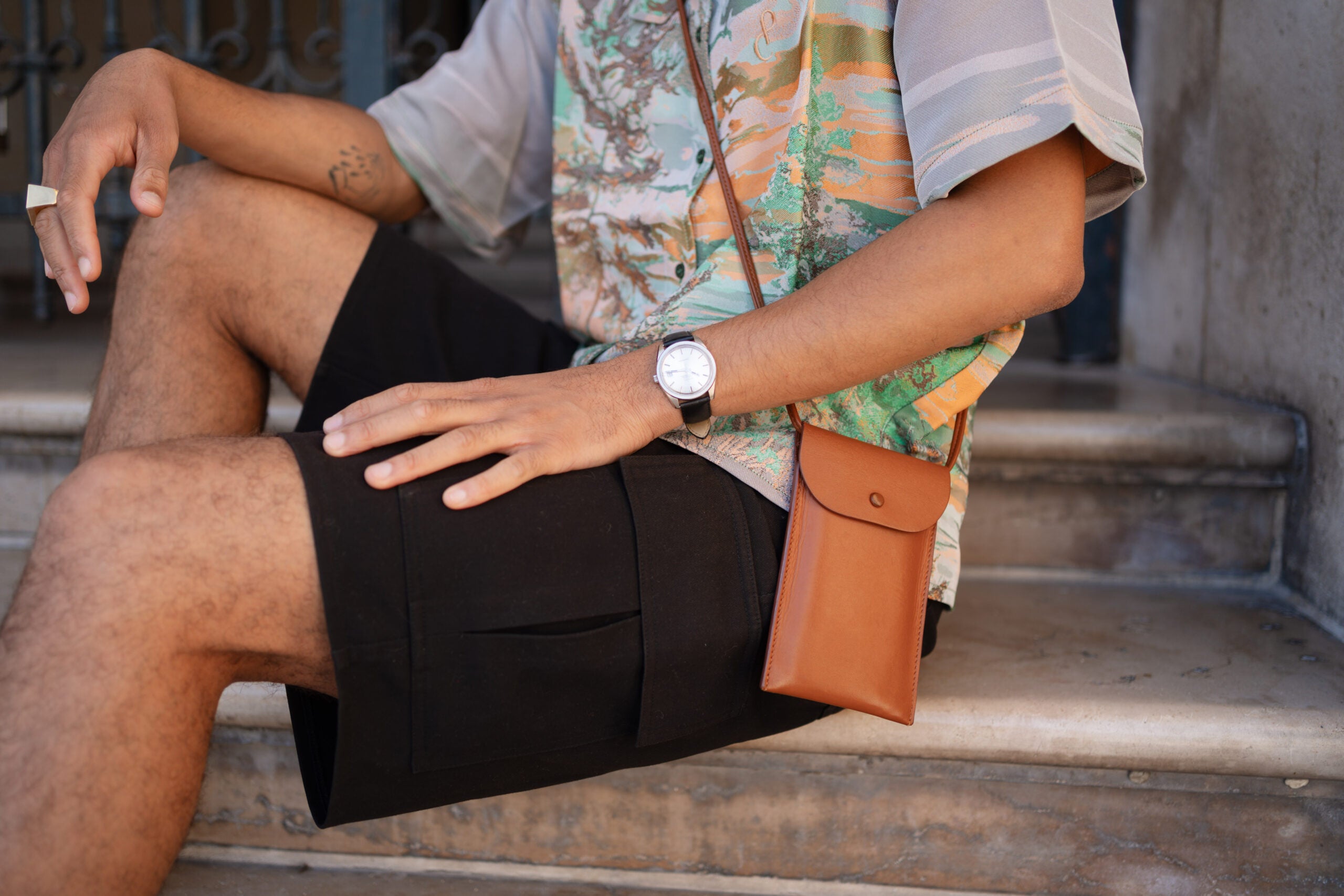 Idoine Cognac pochette smartphone cuir agneau sans initiales