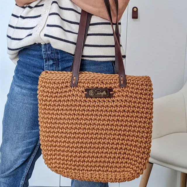 Georgetta Wendy camel cabas crochet anses courtes cuir