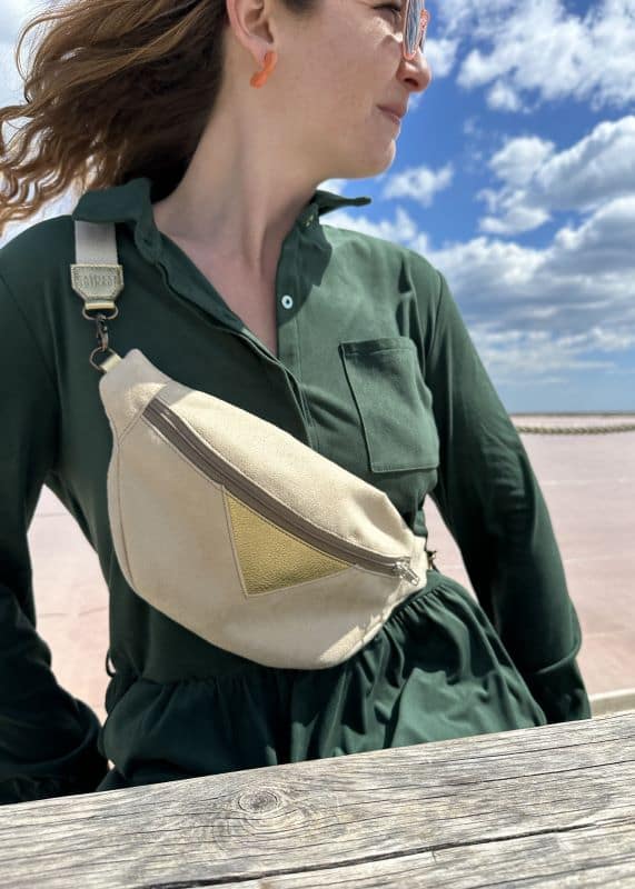 Camille Guiraud Manon sac banane beige doré cuir alcantara