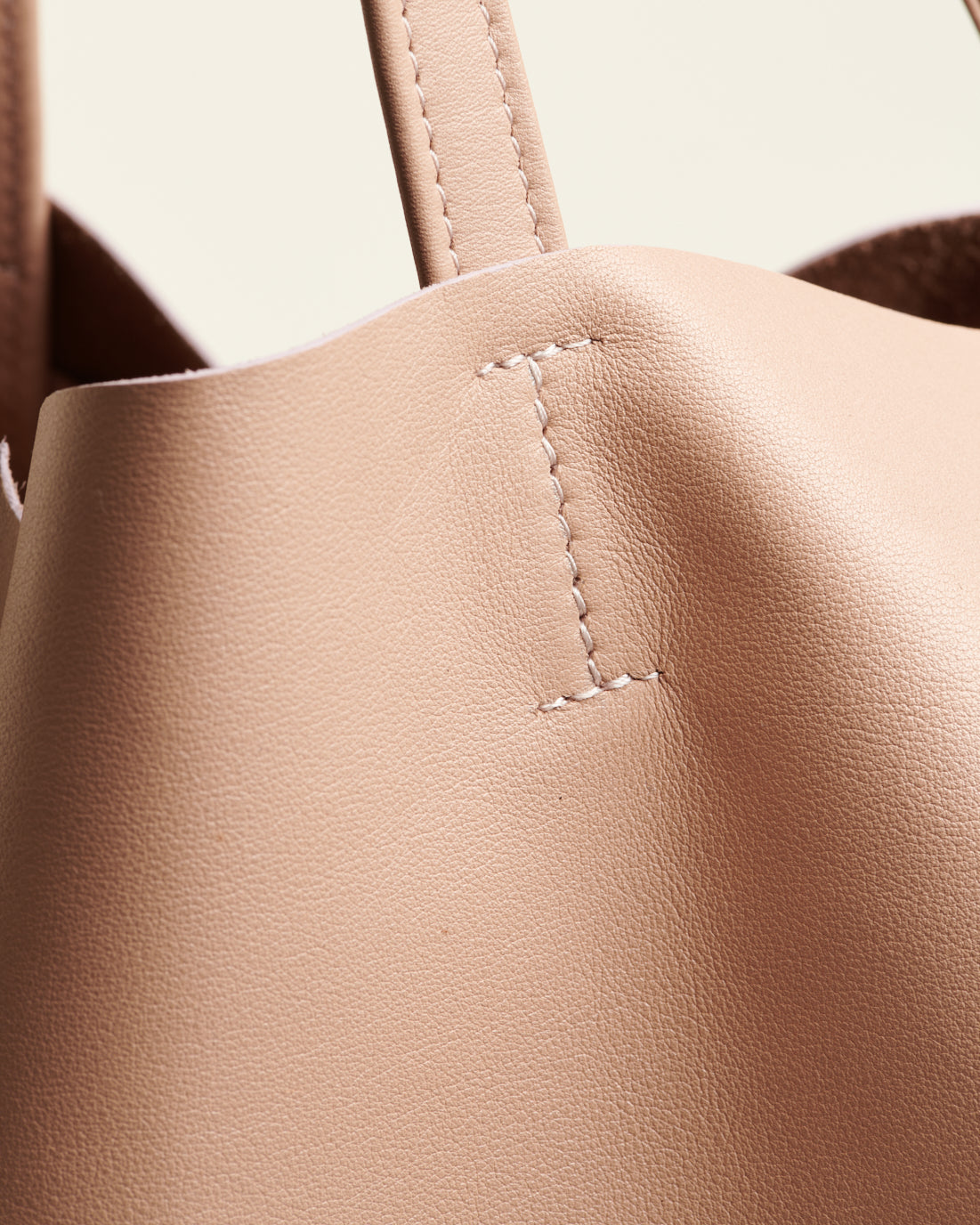 Idoine Soie de Cuir cabas cuir poudre sans initiales