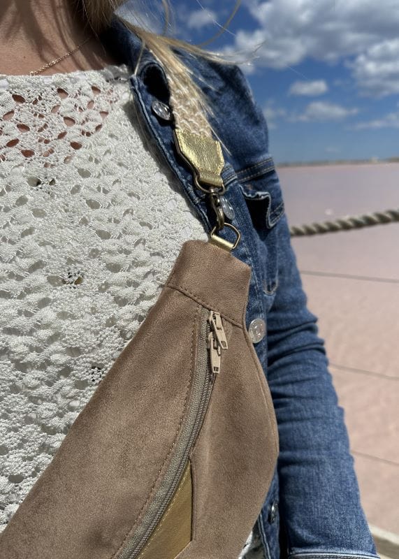 Camille Guiraud Manon sac banane taupe et doré cuir