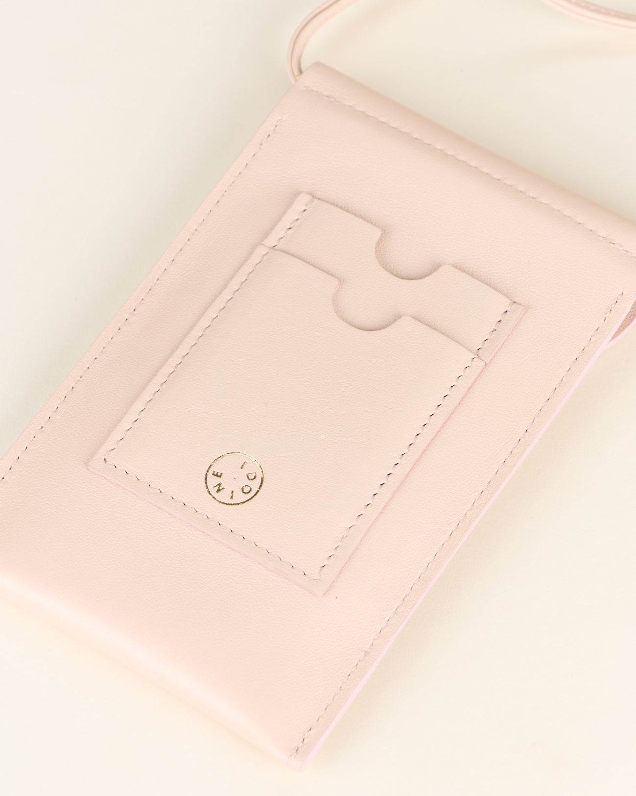 Idoine Pétale pochette smartphone cuir dernier exemplaire