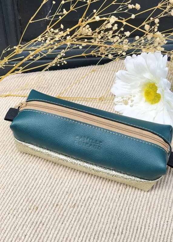 Camille Guiraud trousse bleu canard doré cuir bi-matière