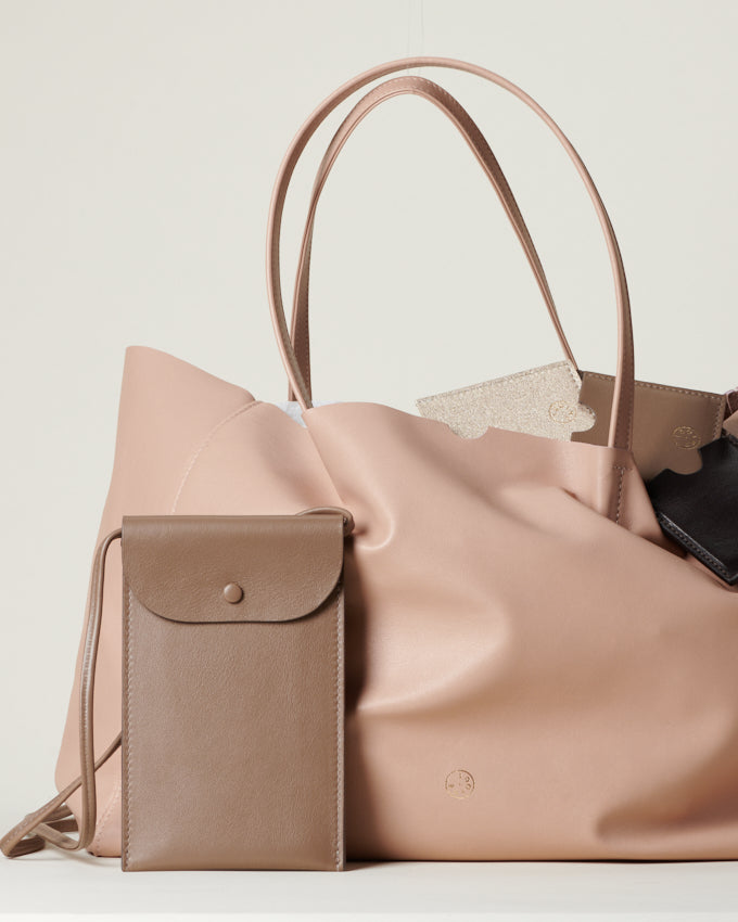 Idoine Soie de Cuir cabas cuir poudre sans initiales