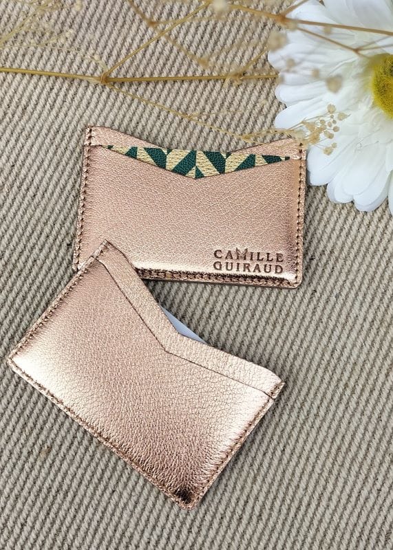 Camille Guiraud porte-cartes simple saumon métallisé cuir chèvre