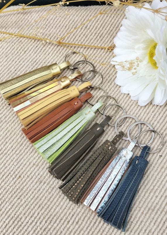 Camille Guiraud Porte-clés pompon cuir accessoire sac