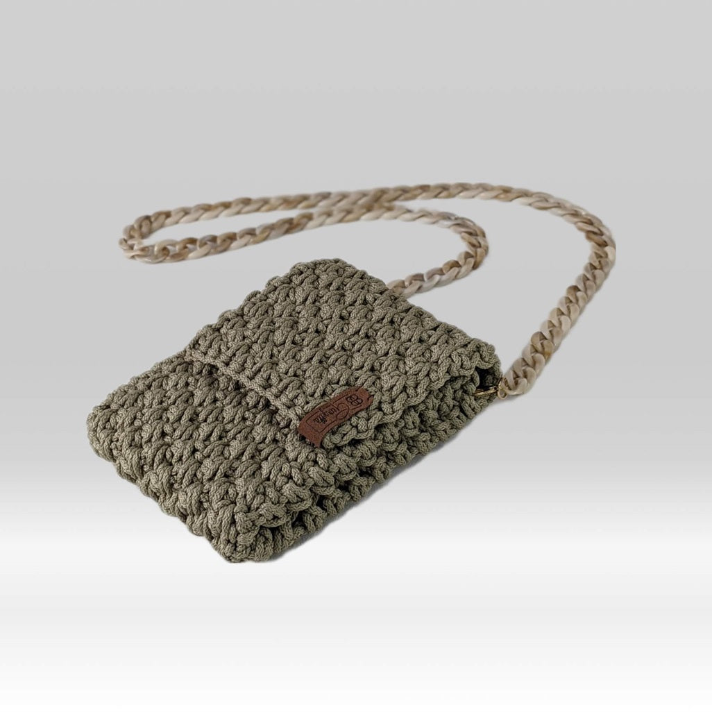 Georgetta Béryl vert pistache pochette téléphone cuir