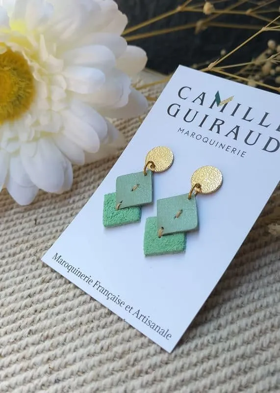 Camille Guiraud Boucles rondes vert d'eau cuir véritable