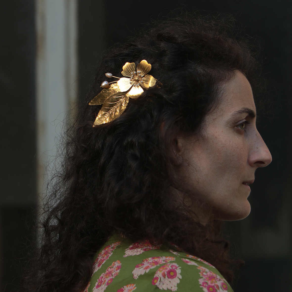 KIM JUDE Églantine peigne cheveux fleur