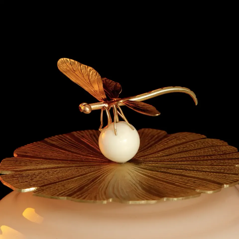 KIM JUDE Microcosmos lampe artisanale upcyclée