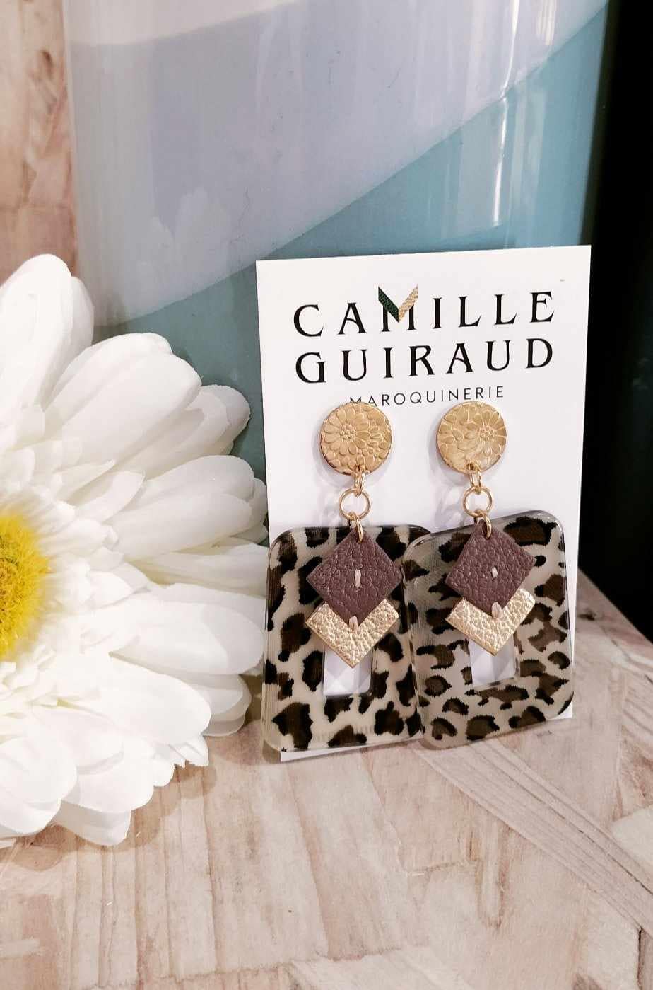 Camille Guiraud Julie guépard doré boucles d'oreilles cuir